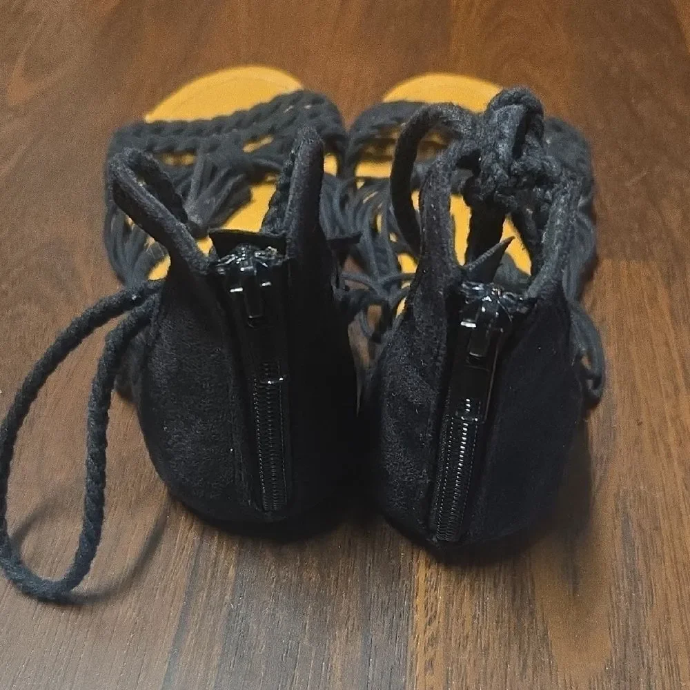 Elegant Black Strappy Women's Sandals